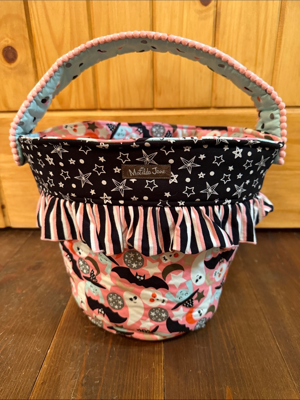 NWOT MATILDA JANE REVERSIBLE HALLOWEEN TRICK-or-TREAT BASKET